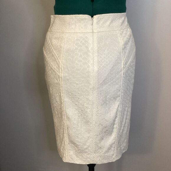 NWT Cache White Snake print Pencil Skirt Office Interview Professional Work Size - Picture 2 of 9